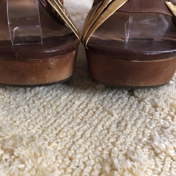 💜💜STEVE MADDEN💜💜GOLD/BROWN LEATHER PLATFORMS - Picture 6 of 8